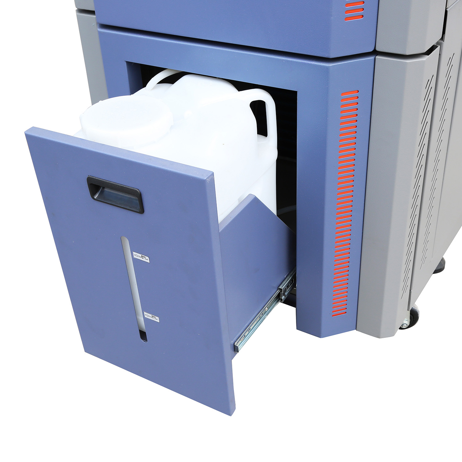 恒溫恒濕試驗箱水箱應(yīng)該加什么水？